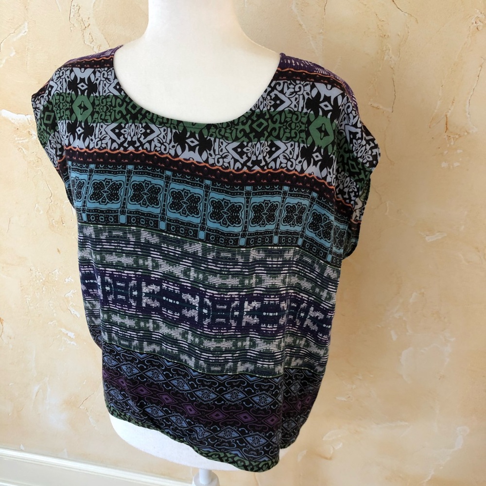 CAbi #832 Aztec Tribal Top in Small